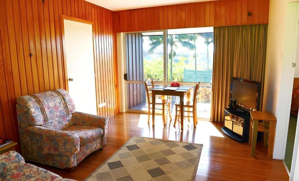 Fletcher Christian Holiday Hotel بورنت باين المظهر الخارجي الصورة